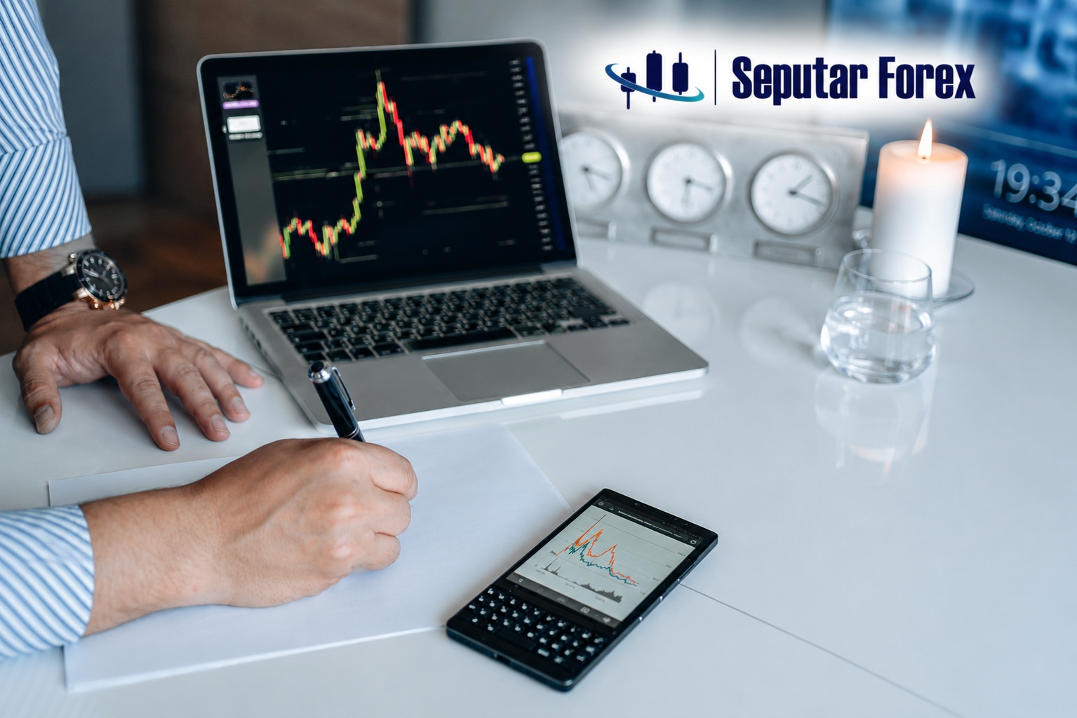 trading-forex-laptop-chart